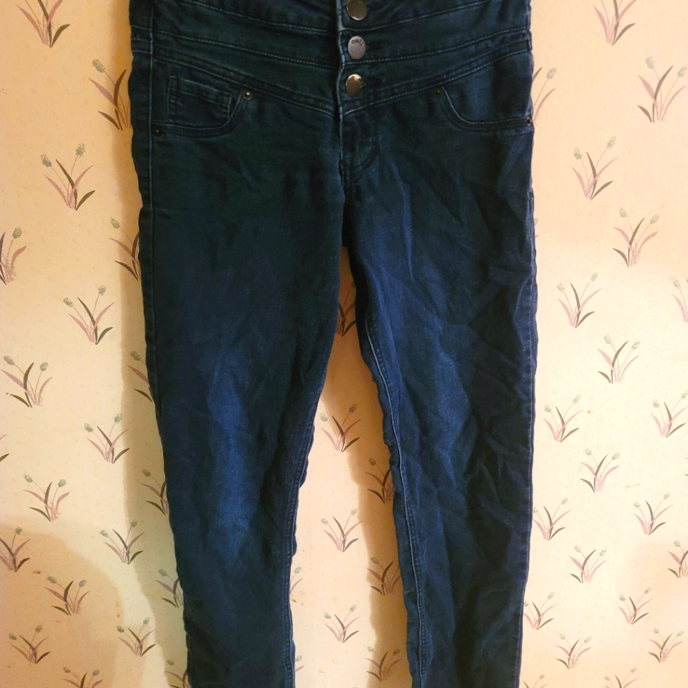 High waist blue jeans